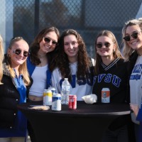 Group of 7 girls drinking Long Road Distillers